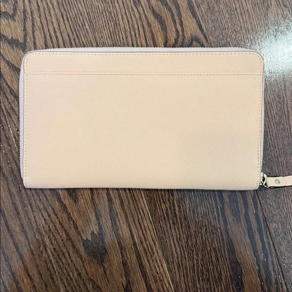 Kate Spade Loght Pink Wallet - Picture 8 of 11